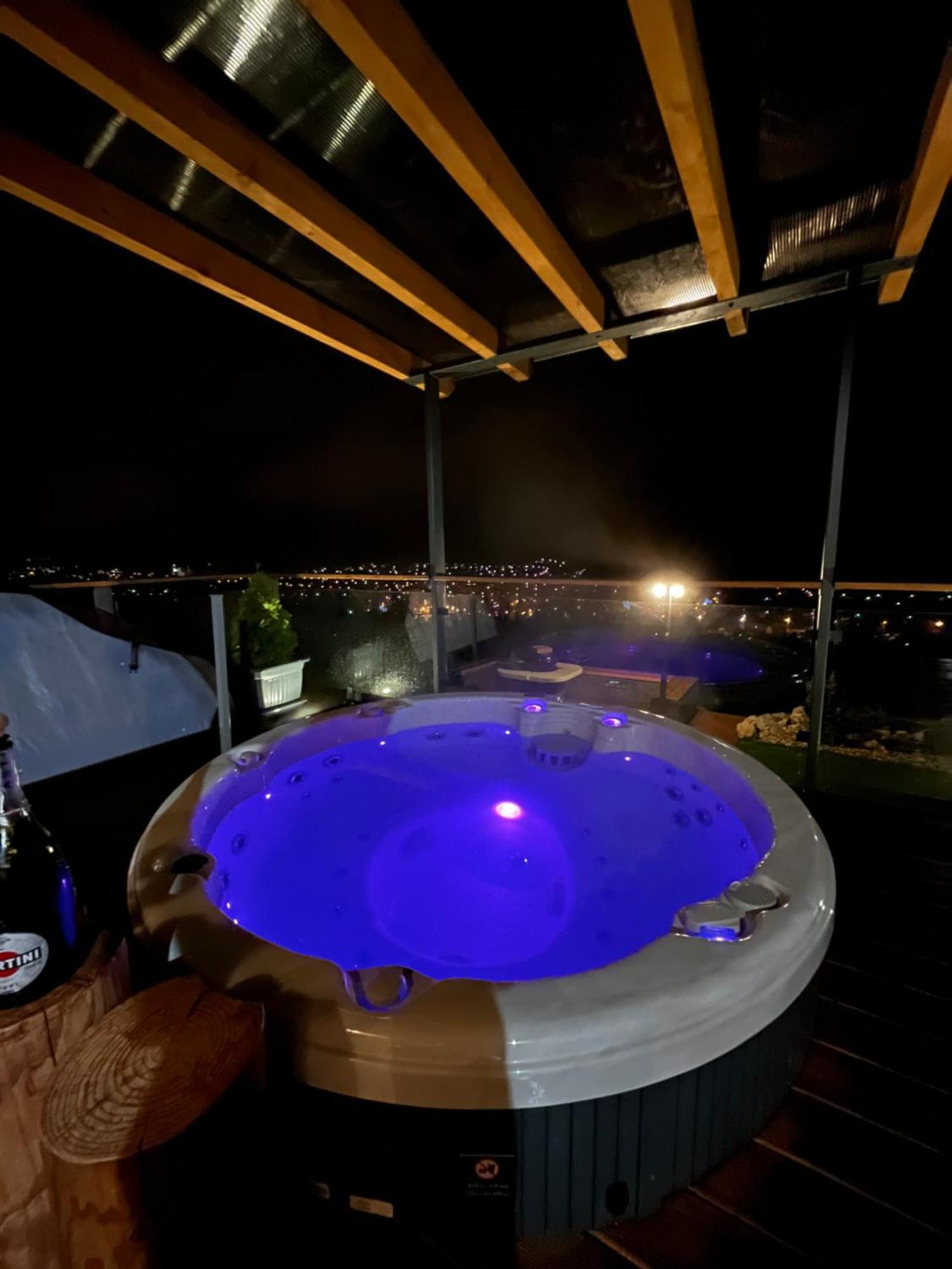 Roenk Relax Διαμέρισμα Μίσκολτς Εξωτερικό φωτογραφία